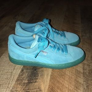 Puma Suede Sneakers
